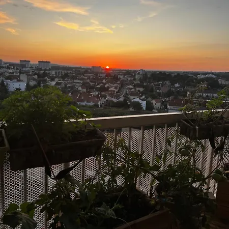 Artistique En Colocation Entre Disneyland Et Paris Homestay Neuilly-sur-Marne
